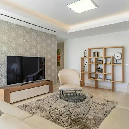 Les Rivages Apartment Estepona