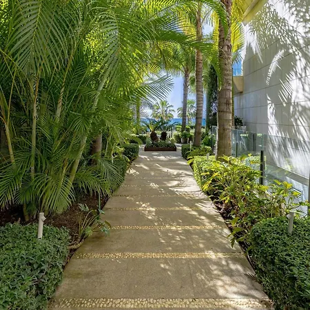 Les Rivages Apartment *