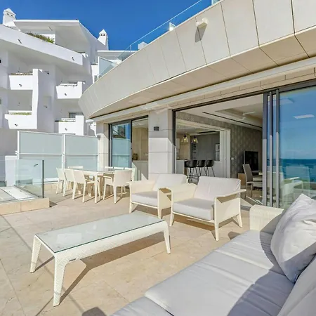 Les Rivages Apartment *